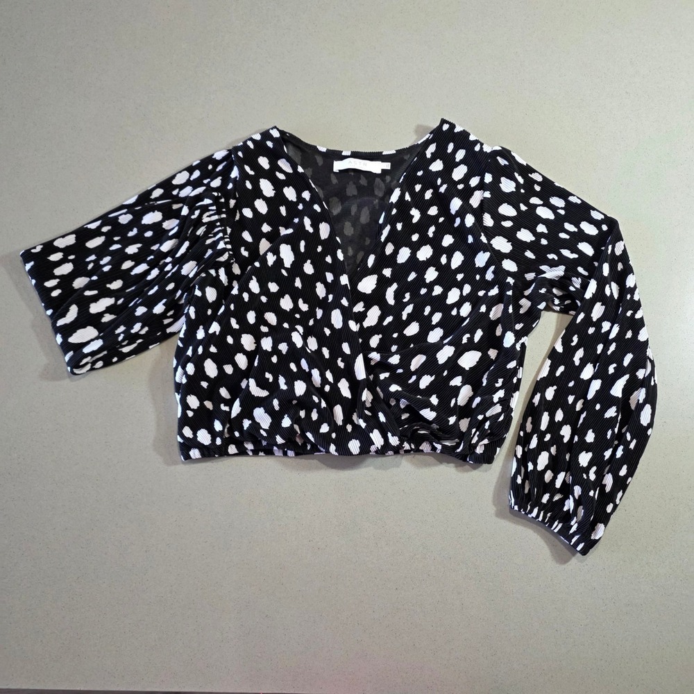 ASTR The Label Black White Animal Print Pleated Surplice Crop Top Large